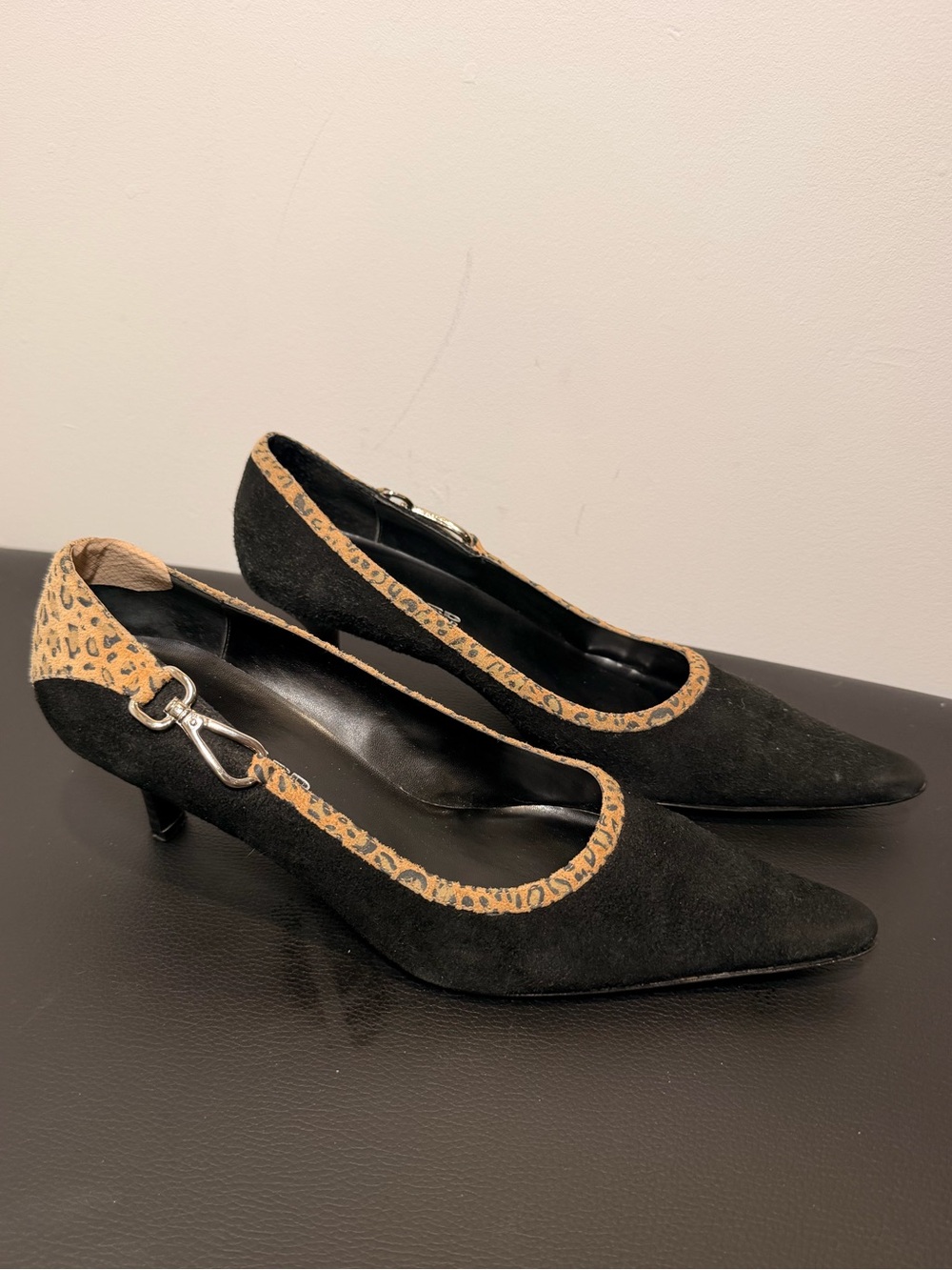 Vintage y2k Black Suede & Leopard Print Pointed Toe Kitten Heels